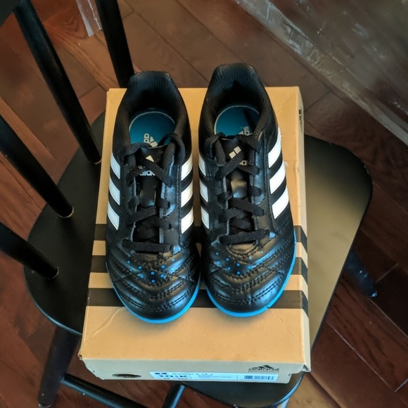 adidas Other - Adidas Black & White Unisex Toddler Indoor Soccer Cleets